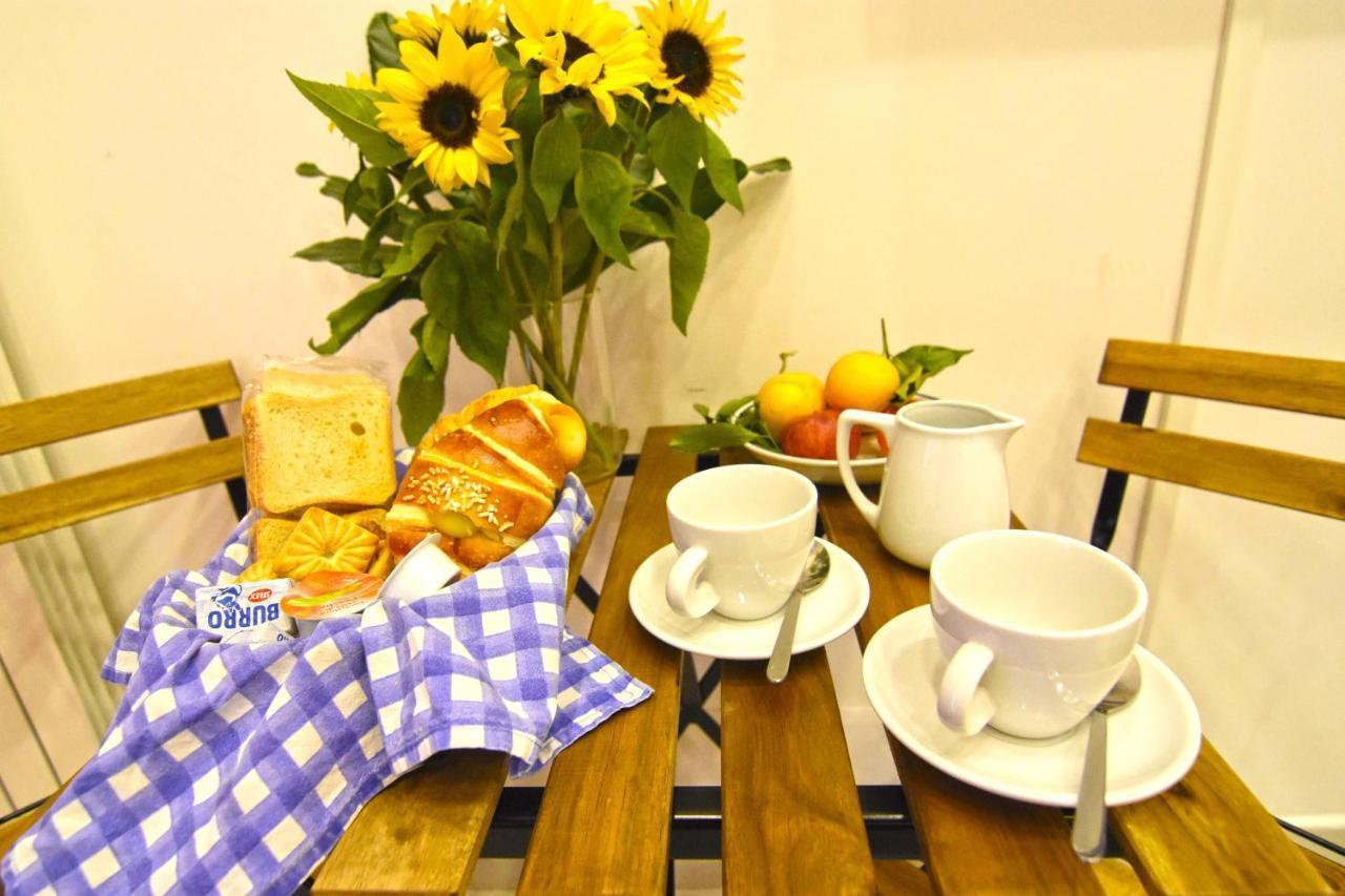 Ninarella Napoli Bed and Breakfast Εξωτερικό φωτογραφία